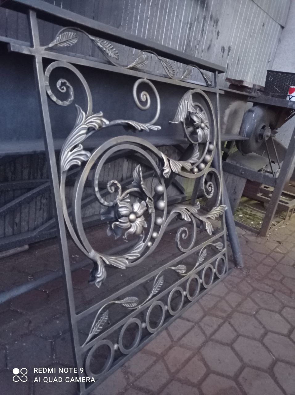 Kowalstwo artystyczne - realizacja naszych wyrobów bramy, balustrady i inne 